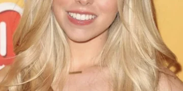 Jenna Davis Age: How Old Is the Popular Actress Today? 1 Jenna Davis Age